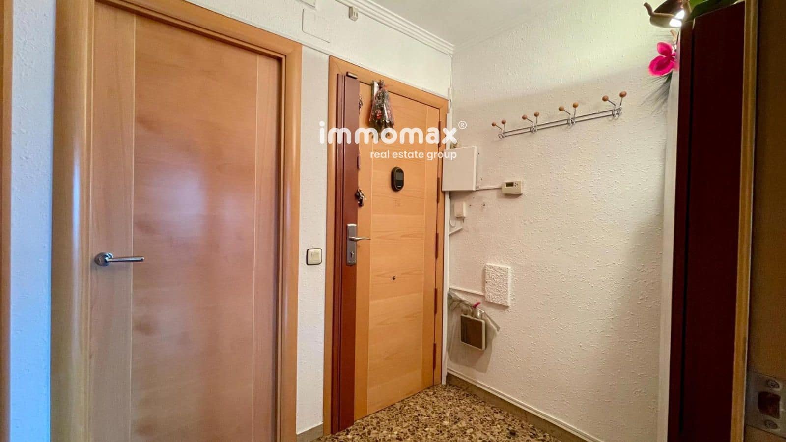 4 bedroom Flat for sale in Molins de Rei with garage - € 365,000 (Ref: 9495565)