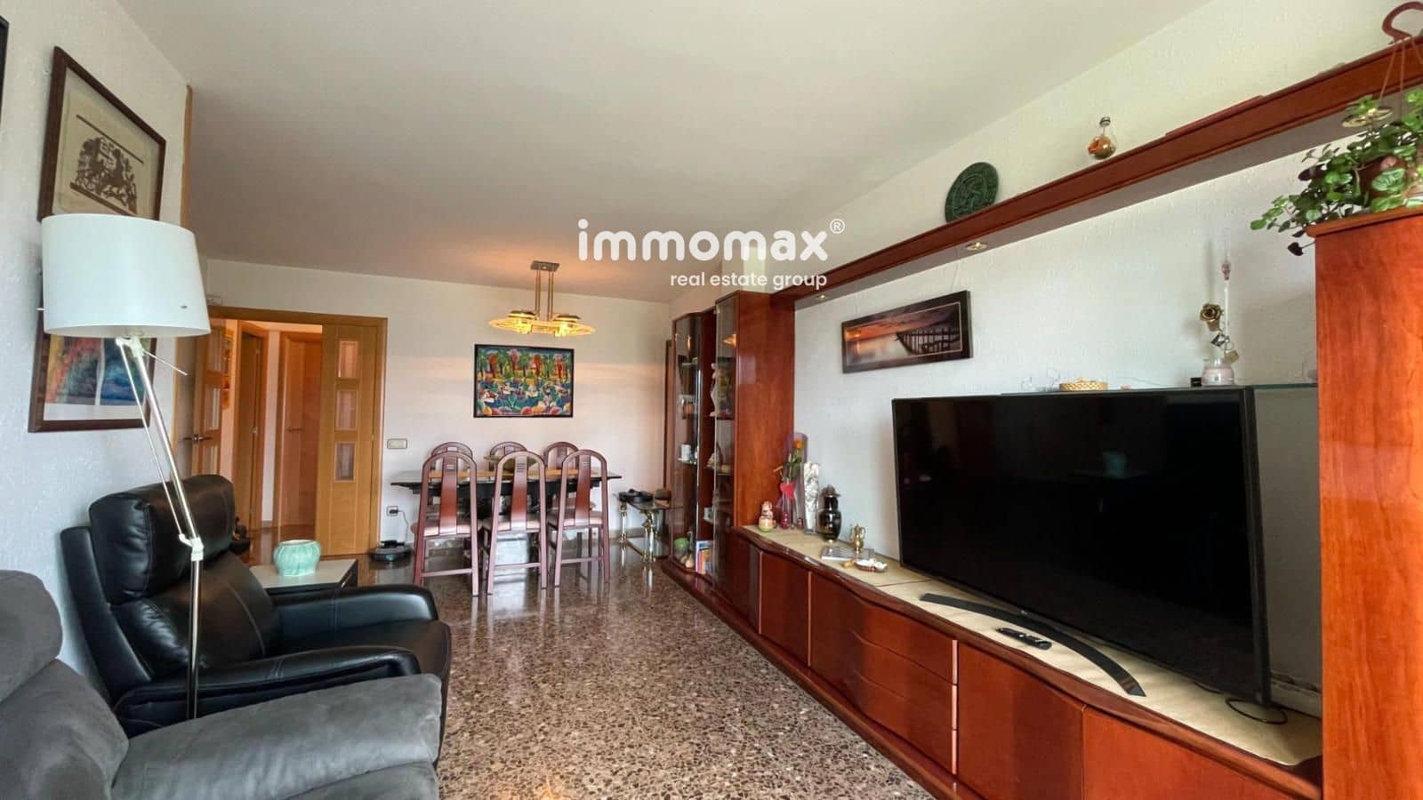 4 bedroom Flat for sale in Molins de Rei with garage - € 365,000 (Ref: 9495565)