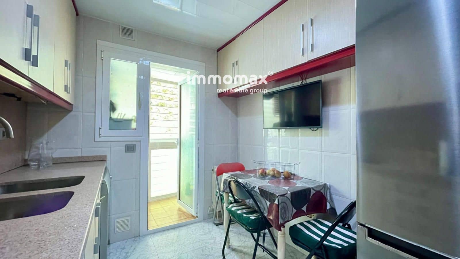 4 bedroom Flat for sale in Molins de Rei with garage - € 365,000 (Ref: 9495565)