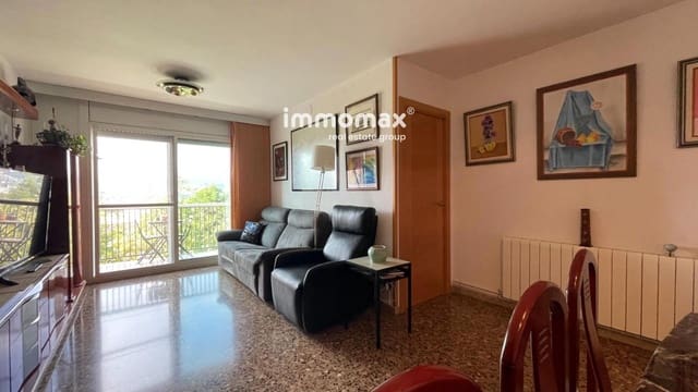 4 bedroom Flat for sale in Molins de Rei with garage - € 365,000 (Ref: 9495565)