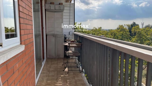 4 bedroom Flat for sale in Molins de Rei with garage - € 365,000 (Ref: 9495565)