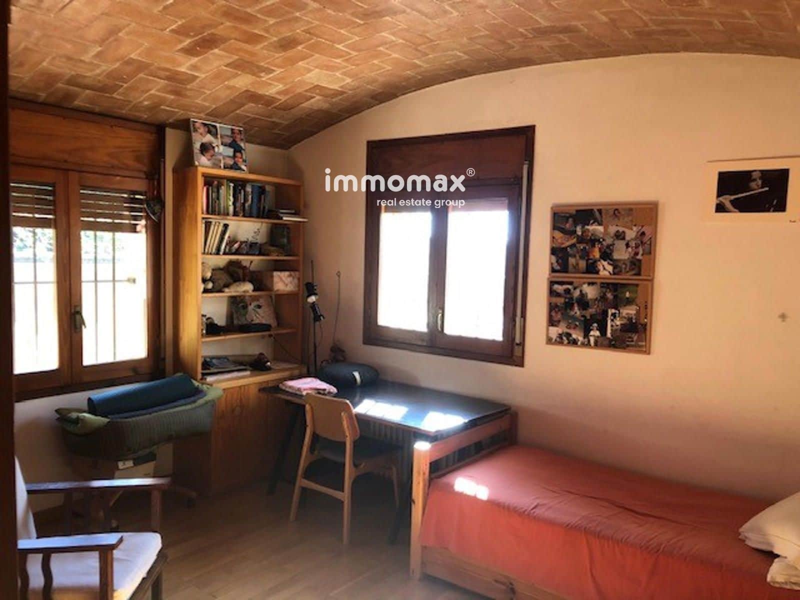 6 bedroom Villa for sale in Barcelona city with pool - € 1,950,000 (Ref: 9499862)