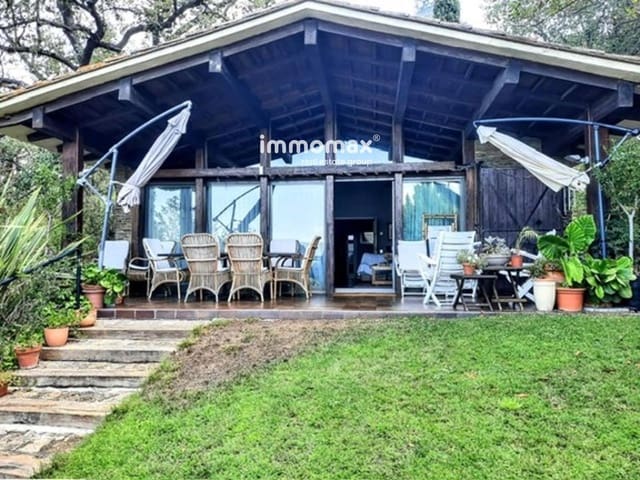 Chalet de 6 habitaciones en Barcelona ciudad en venta con piscina - 1.950.000 € (Ref: 9499862)