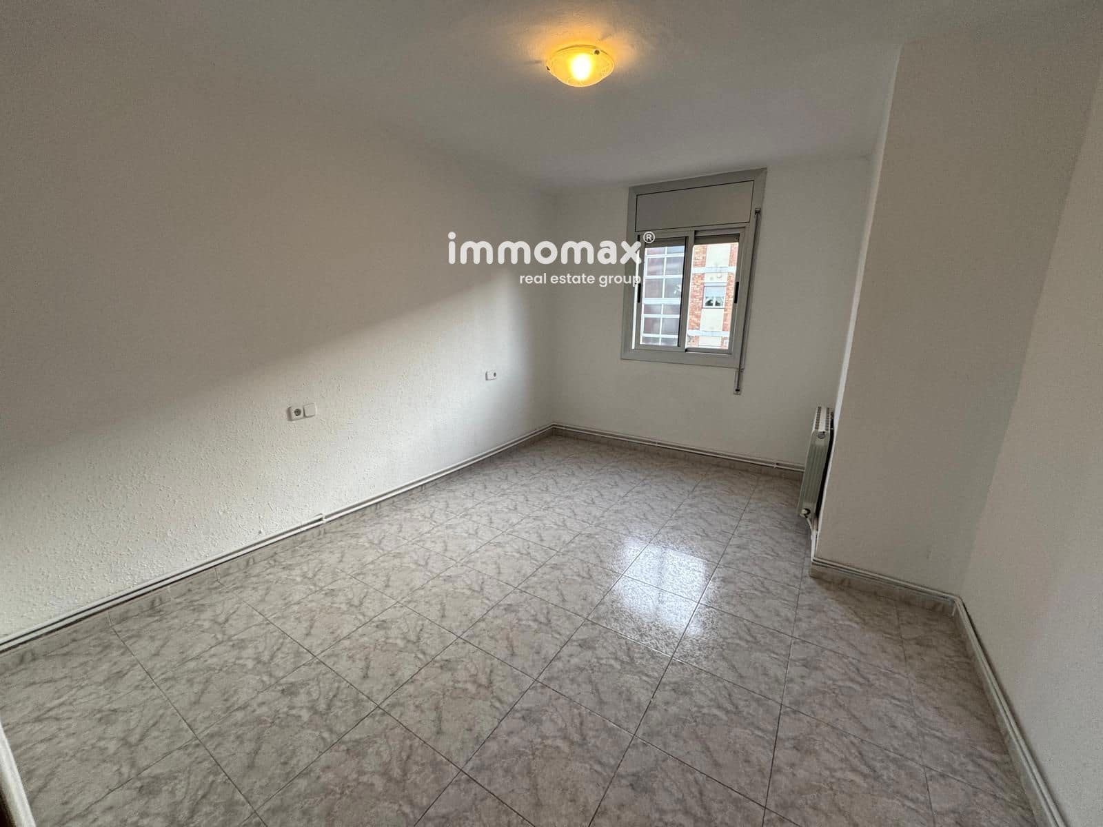 3 bedroom Flat for sale in Sant Boi de Llobregat - € 173,000 (Ref: 9500946)