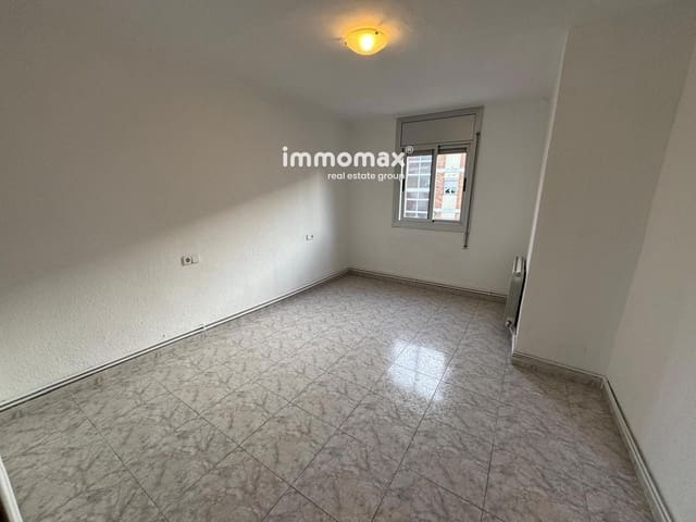 3 slaapkamer Flat te koop in Sant Boi de Llobregat - € 173.000 (Ref: 9500946)