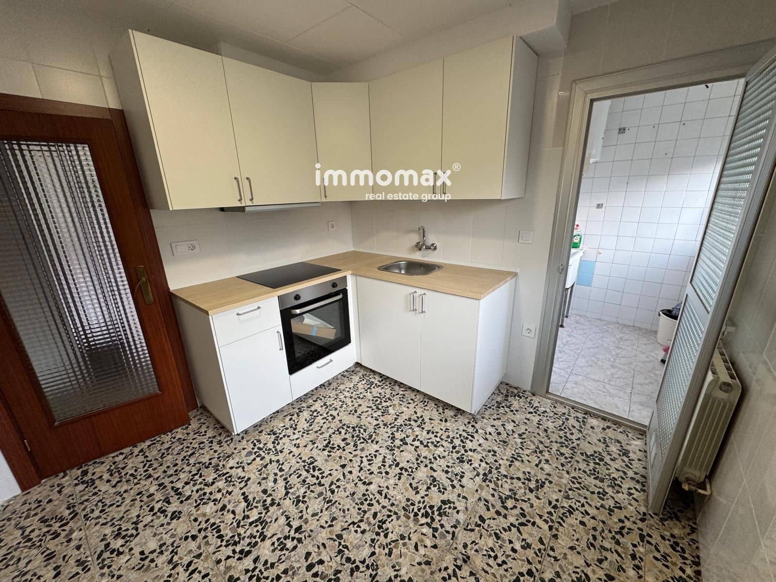 3 bedroom Flat for sale in Sant Boi de Llobregat - € 173,000 (Ref: 9500946)