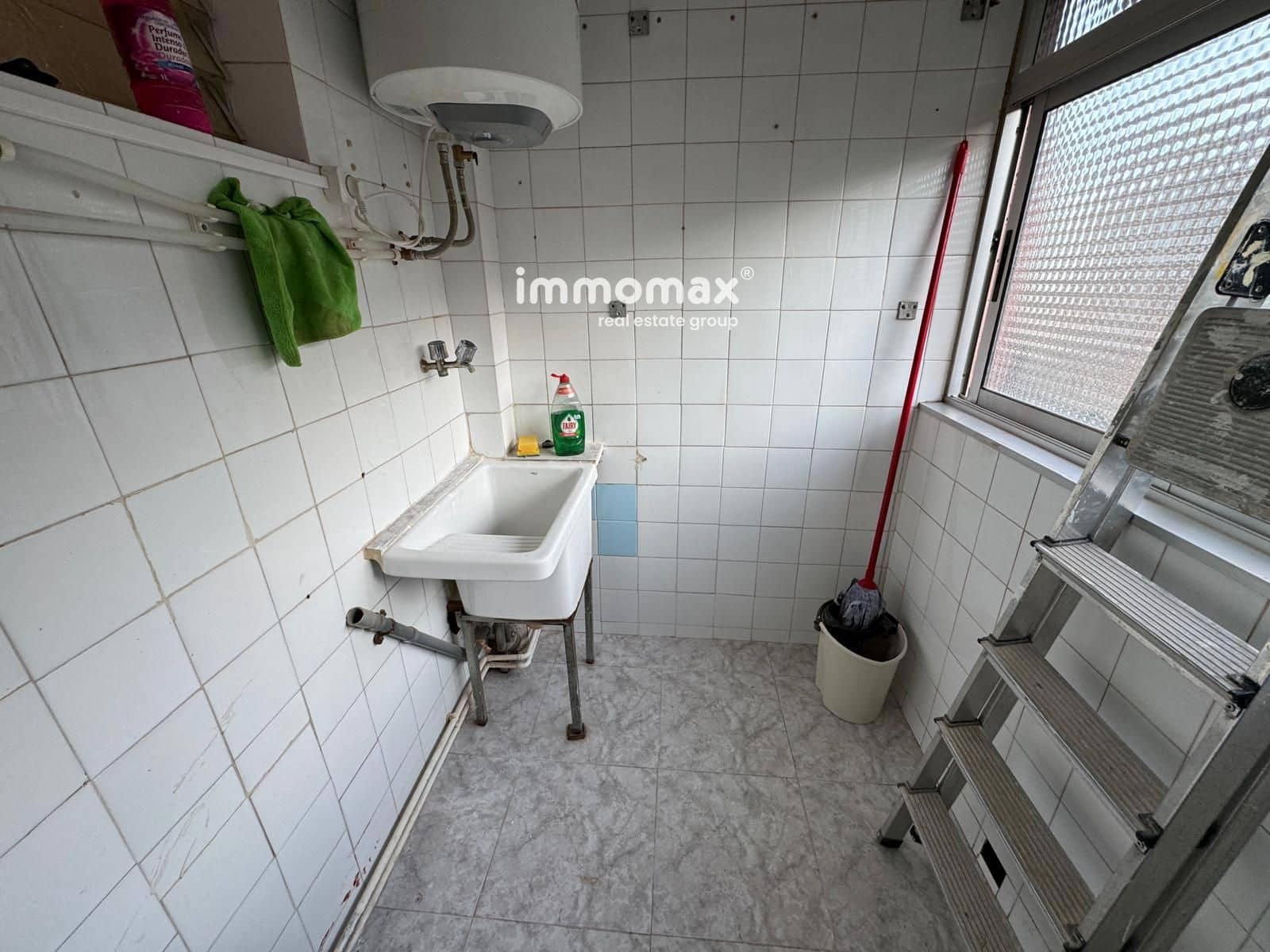 3 bedroom Flat for sale in Sant Boi de Llobregat - € 173,000 (Ref: 9500946)