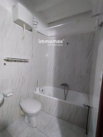 4 slaapkamer Villa te koop in Calaceite met garage - € 95.000 (Ref: 9503093)