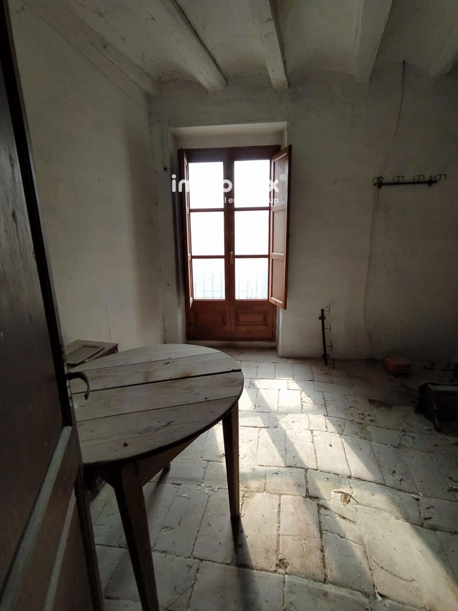 4 slaapkamer Villa te koop in Calaceite met garage - € 95.000 (Ref: 9503093)