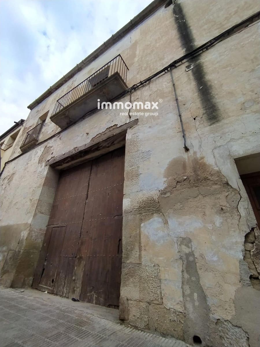 4 slaapkamer Villa te koop in Calaceite met garage - € 95.000 (Ref: 9503093)