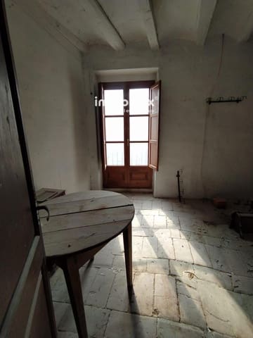 4 slaapkamer Villa te koop in Calaceite met garage - € 95.000 (Ref: 9503093)