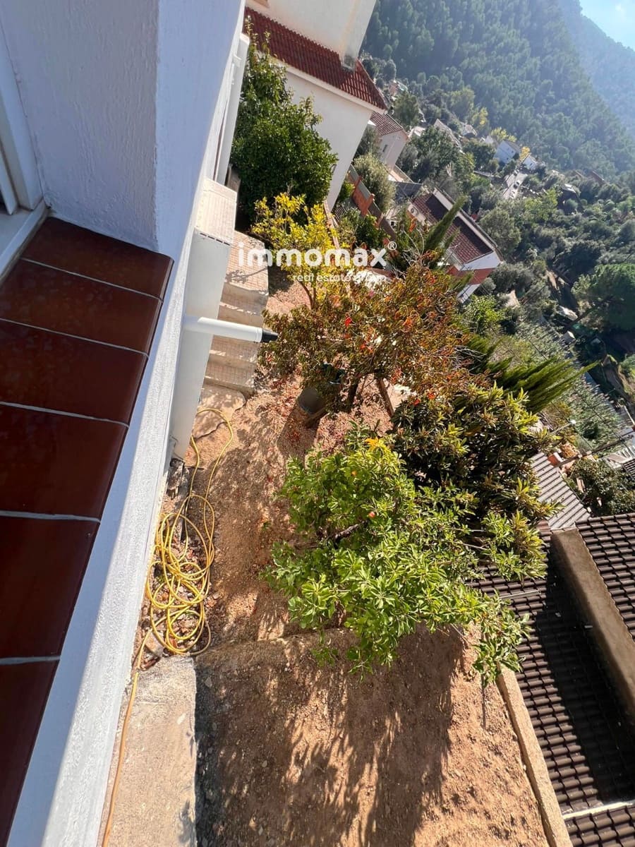 3 bedroom Villa for sale in Cervello with garage - € 425,000 (Ref: 9510142)