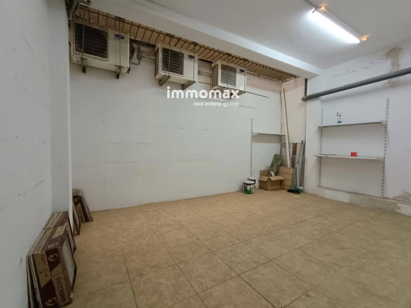 Commercieel te huur in Esplugues de Llobregat - € 1.400 (Ref: 9525761)