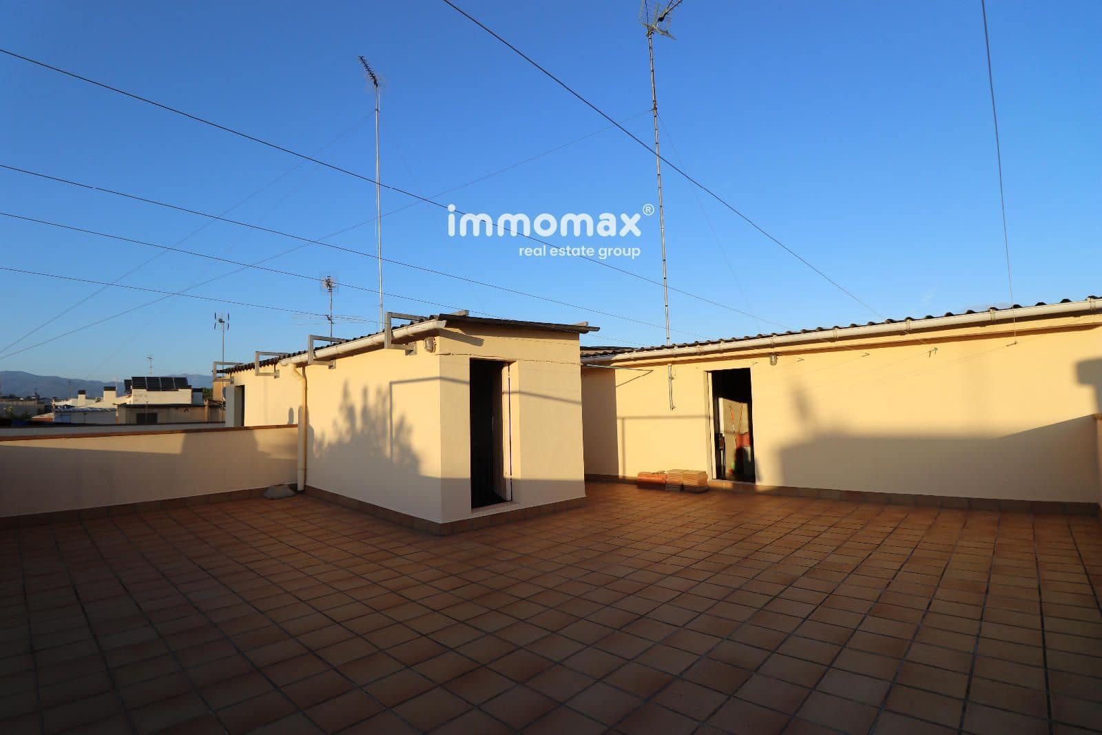 2 bedroom Penthouse for sale in La Roca del Valles - € 239,500 (Ref: 9539774)