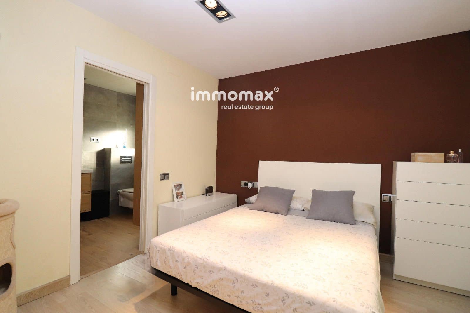 2 bedroom Penthouse for sale in La Roca del Valles - € 239,500 (Ref: 9539774)