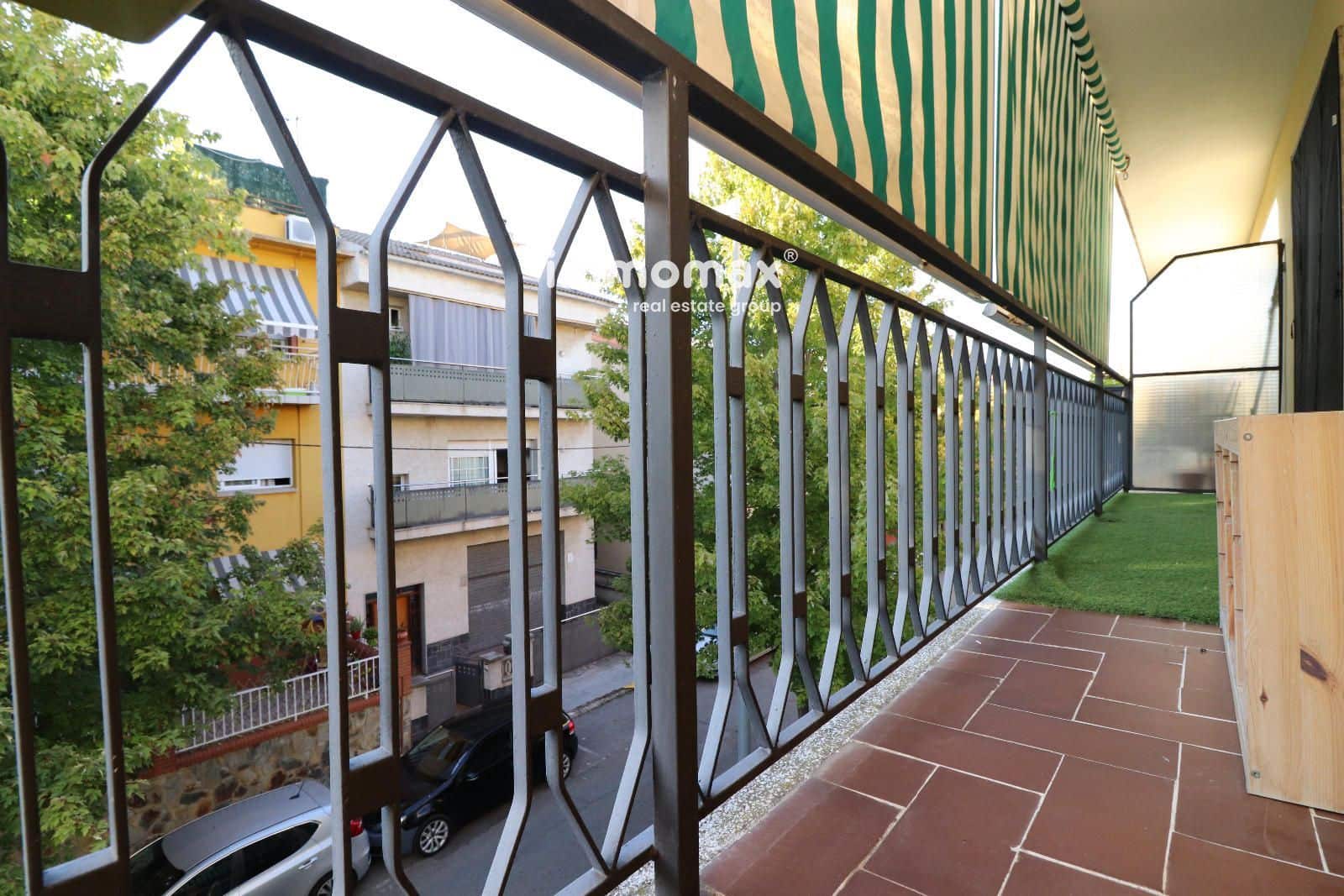 2 bedroom Penthouse for sale in La Roca del Valles - € 239,500 (Ref: 9539774)