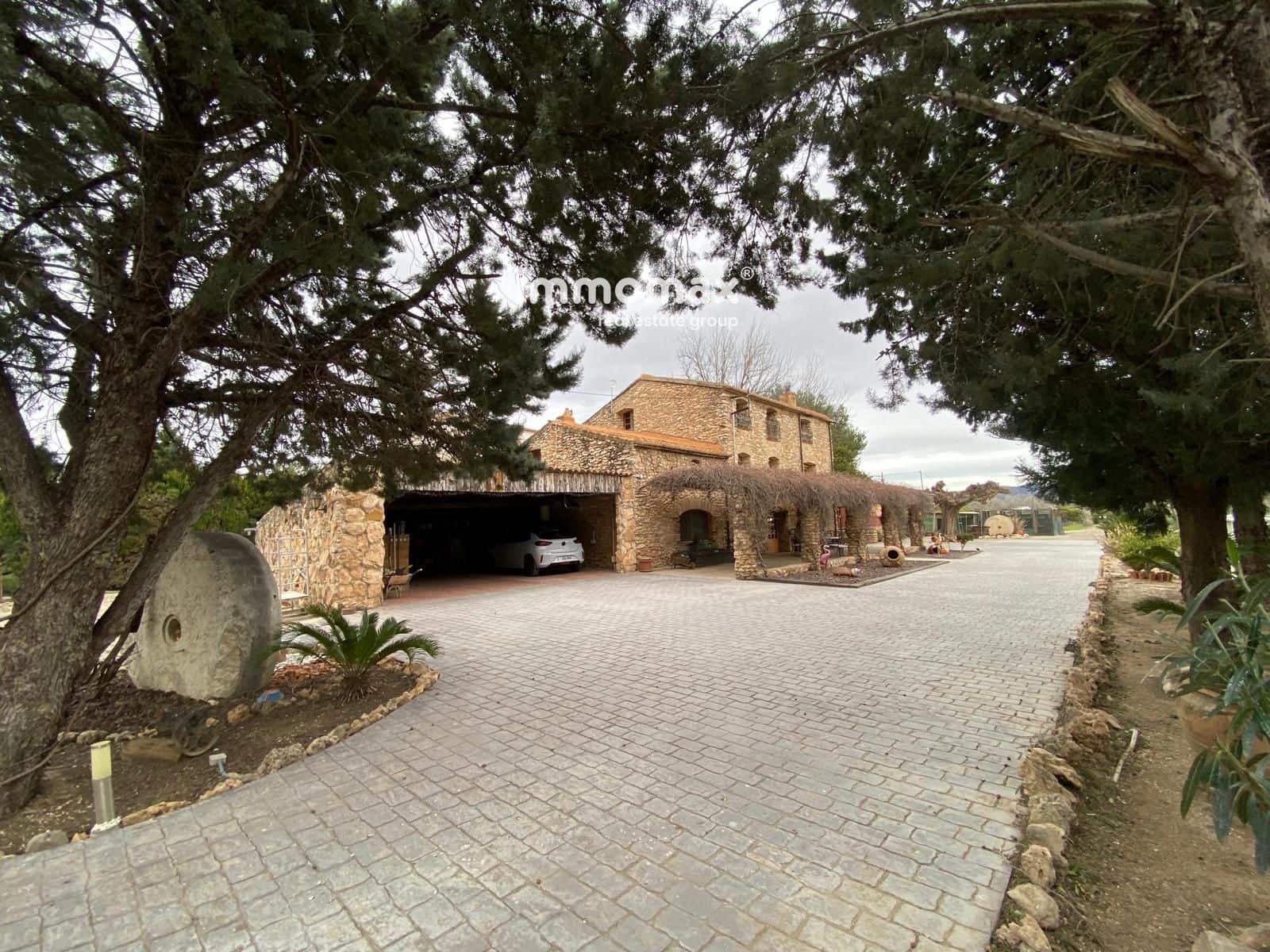 3 slaapkamer Villa te koop in Tortosa met zwembad garage - € 577.500 (Ref: 9542302)