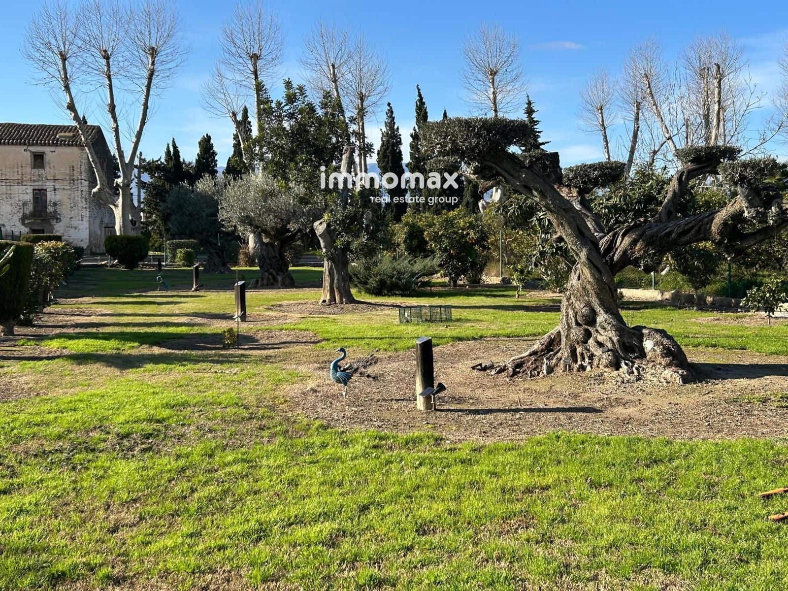 3 bedroom Villa for sale in Tortosa with pool garage - € 577,500 (Ref: 9542302)