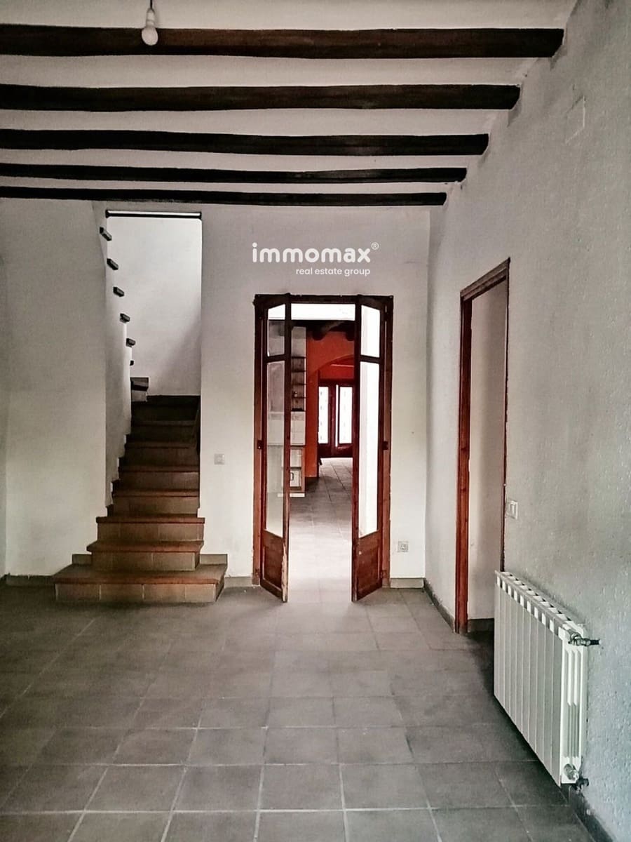 5 quarto Moradia para venda em Hostalric com piscina garagem - 280 000 € (Ref: 9566259)