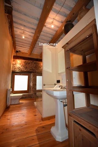 5 quarto Moradia para venda em Hostalric com piscina garagem - 280 000 € (Ref: 9566259)