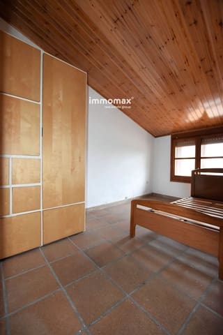 5 quarto Moradia para venda em Hostalric com piscina garagem - 280 000 € (Ref: 9566259)