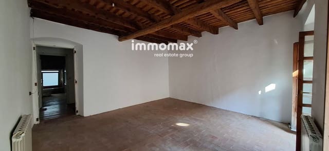 5 quarto Moradia para venda em Hostalric com piscina garagem - 280 000 € (Ref: 9566259)