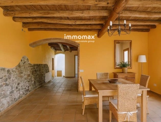 5 quarto Moradia para venda em Hostalric com piscina garagem - 280 000 € (Ref: 9566259)