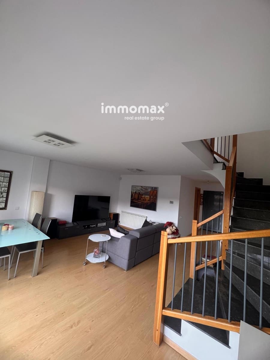 3 bedroom Townhouse for sale in Gualba - € 345,000 (Ref: 9569473)