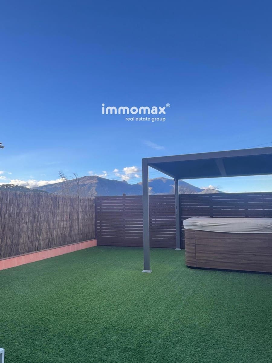 3 bedroom Townhouse for sale in Gualba - € 345,000 (Ref: 9569473)