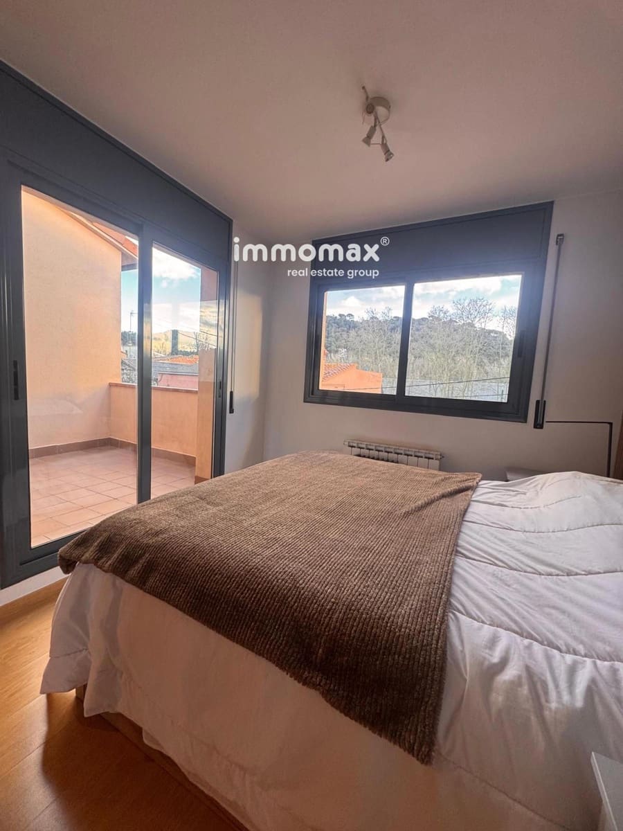 3 bedroom Townhouse for sale in Gualba - € 345,000 (Ref: 9569473)