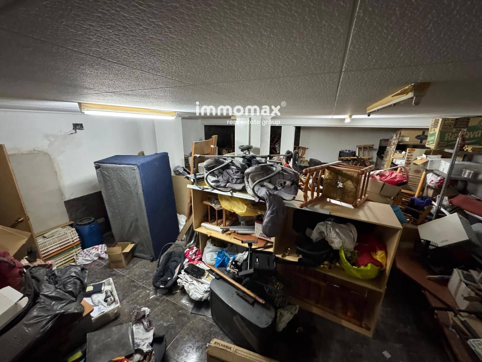 Erhverv til salg i Sant Boi de Llobregat - € 119.000 (Ref: 9569475)