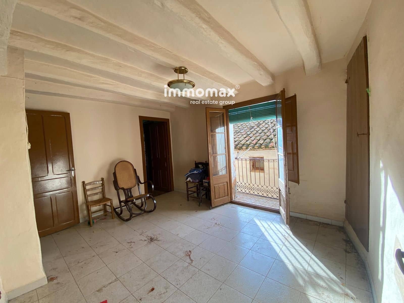 5 soveværelse Villa til salg i Pauls med garage - € 68.000 (Ref: 9571960)