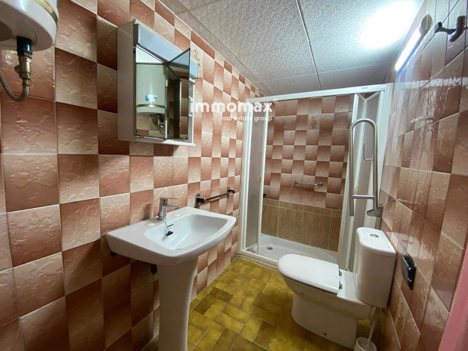 5 soveværelse Villa til salg i Pauls med garage - € 68.000 (Ref: 9571960)