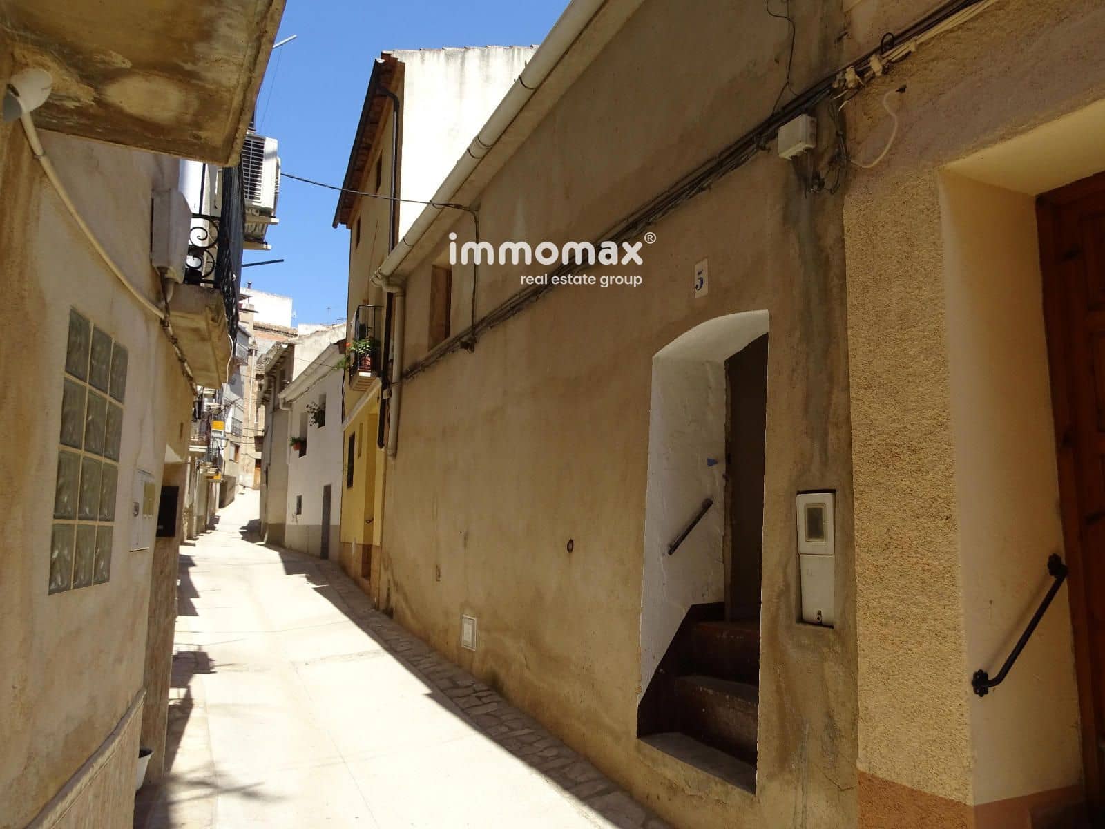 5 soveværelse Villa til salg i Pauls med garage - € 68.000 (Ref: 9571960)