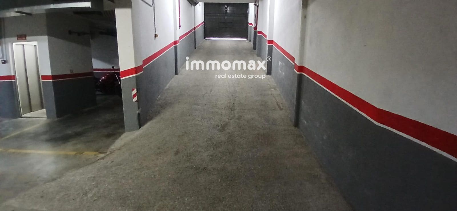 Garage for sale in Sant Boi de Llobregat - € 19,000 (Ref: 9585144)