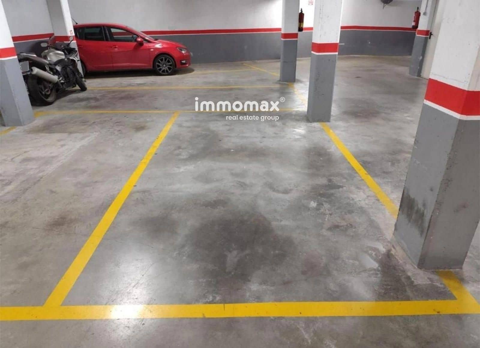 Garage for sale in Sant Boi de Llobregat - € 19,000 (Ref: 9585144)