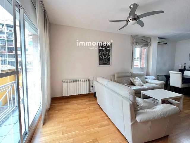 3 soveværelse Byhus til salg i Castelldefels med garage - € 670.000 (Ref: 9596577)