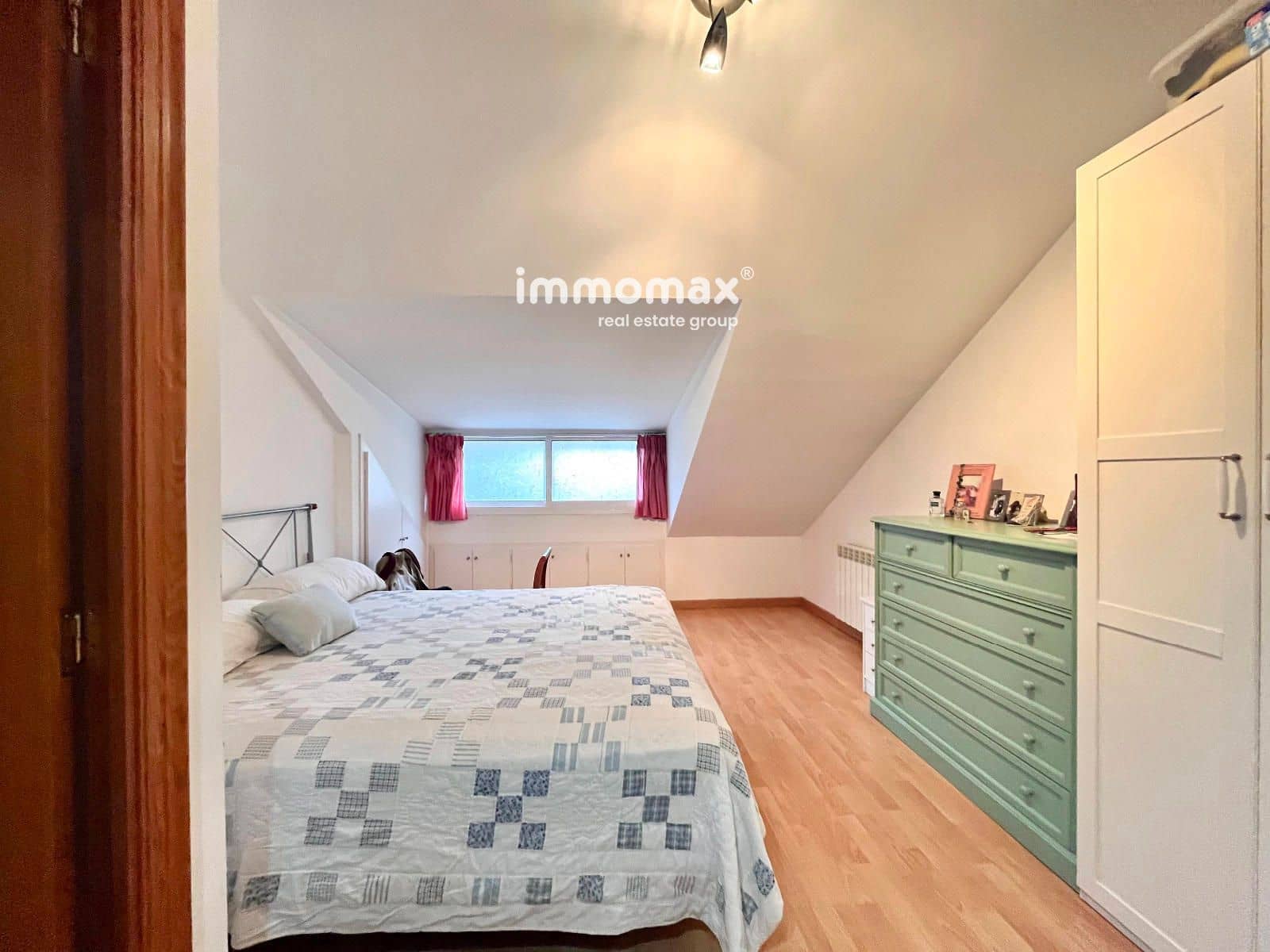 3 soveværelse Byhus til salg i Castelldefels med garage - € 670.000 (Ref: 9596577)