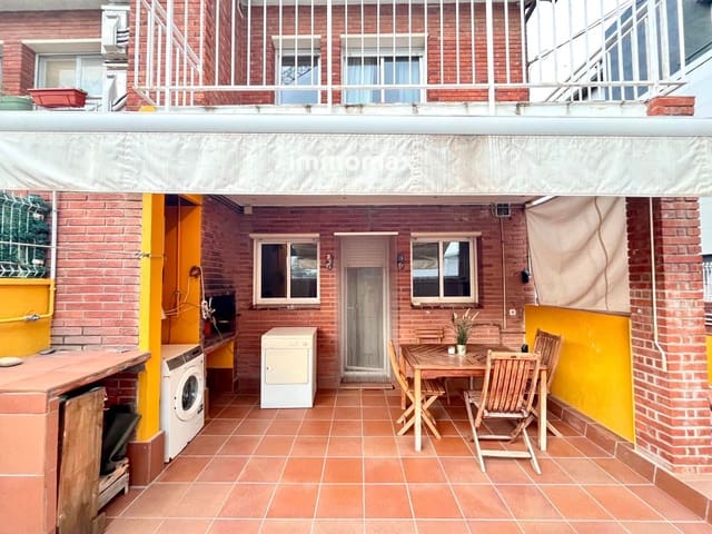3 soverom Hus til salgs i Castelldefels med garasje - € 670 000 (Ref: 9596577)