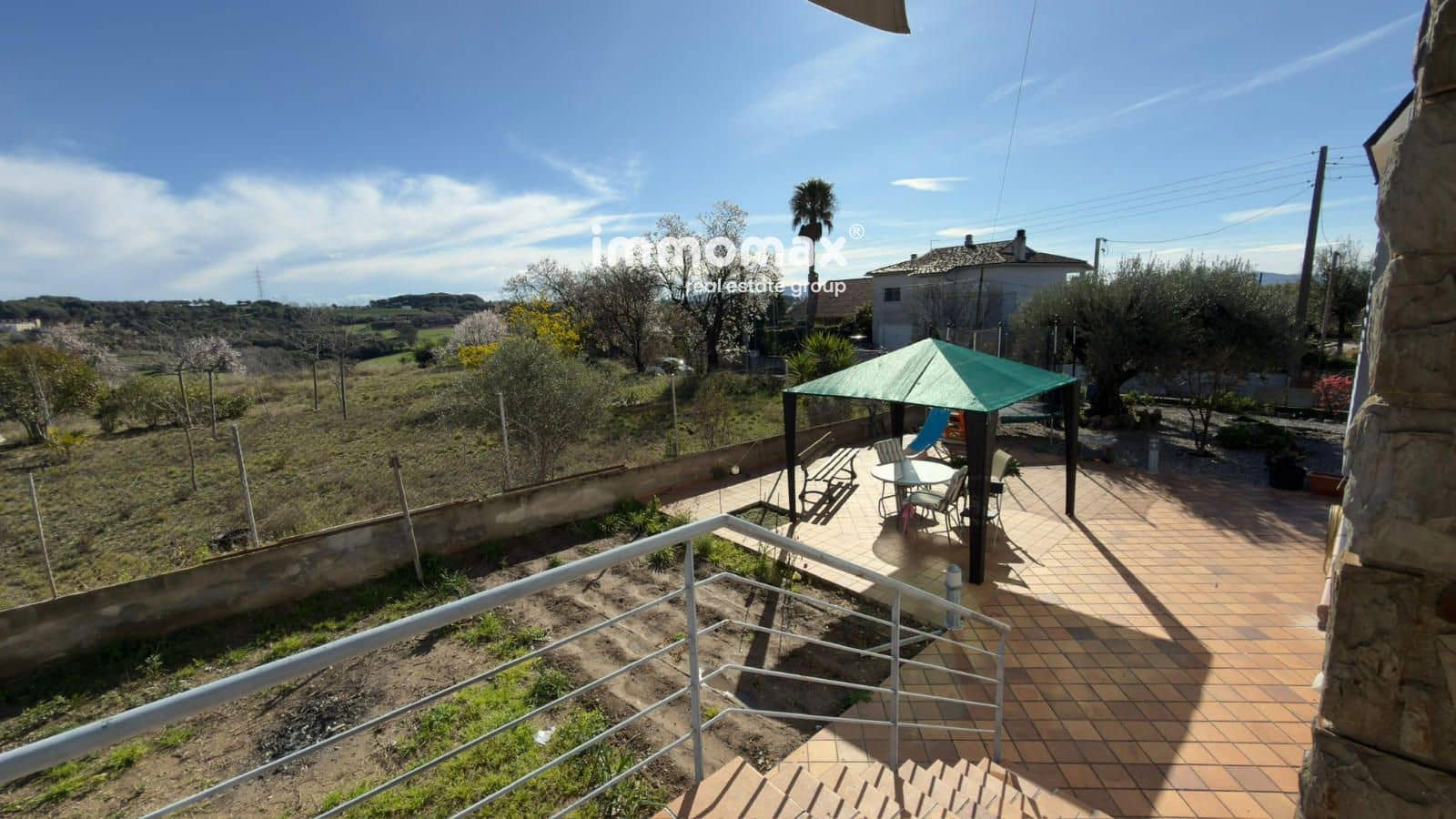 5 soveværelse Byhus til salg i Santa Eulalia de Roncana med garage - € 430.000 (Ref: 9599964)