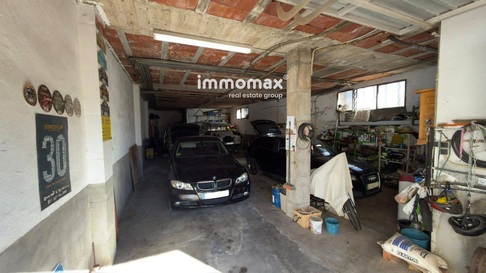 5 soveværelse Byhus til salg i Santa Eulalia de Roncana med garage - € 430.000 (Ref: 9599964)