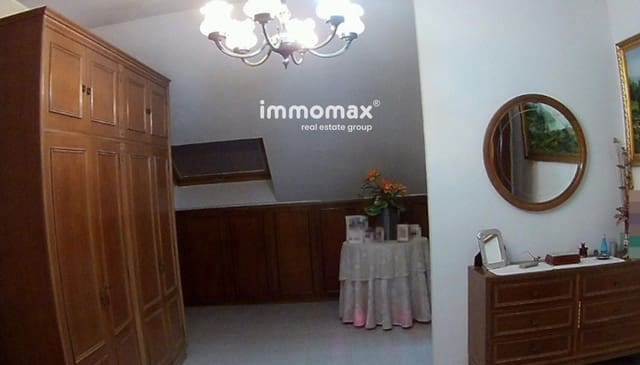 5 makuuhuone Huvila myytävänä paikassa Sant Just Desvern mukana uima-altaan 
autotalli - 1 100 000 € (Ref: 9605444)