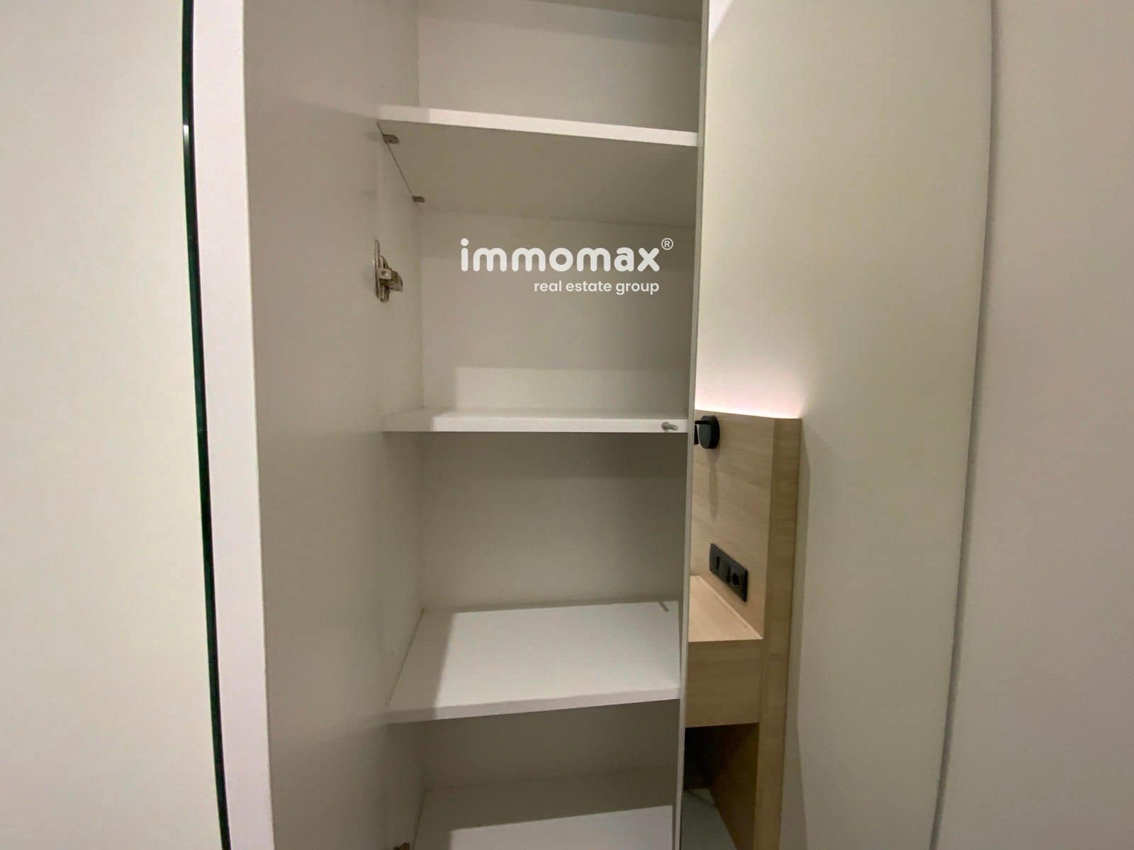 Kaupallinen vuokrattavana paikassa Castelldefels - 2 000 € (Ref: 9612035)