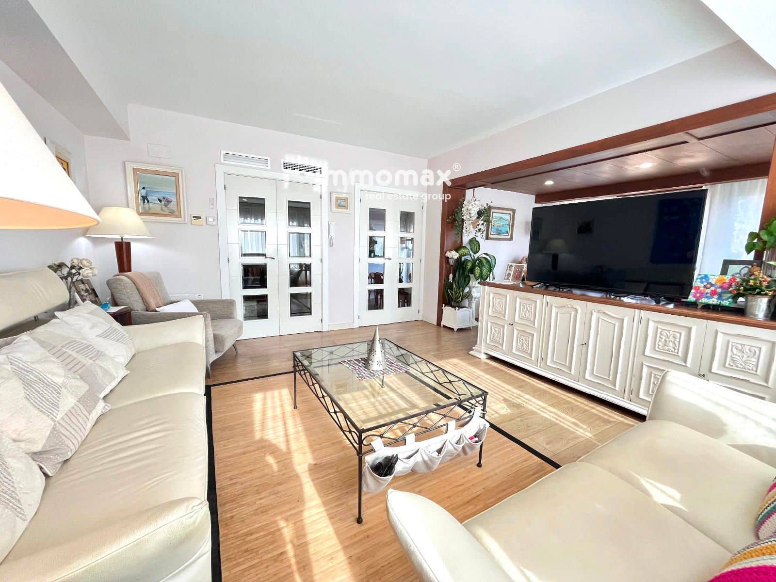 4 bedroom Flat for sale in Vilanova i la Geltru - € 474,000 (Ref: 9618867)