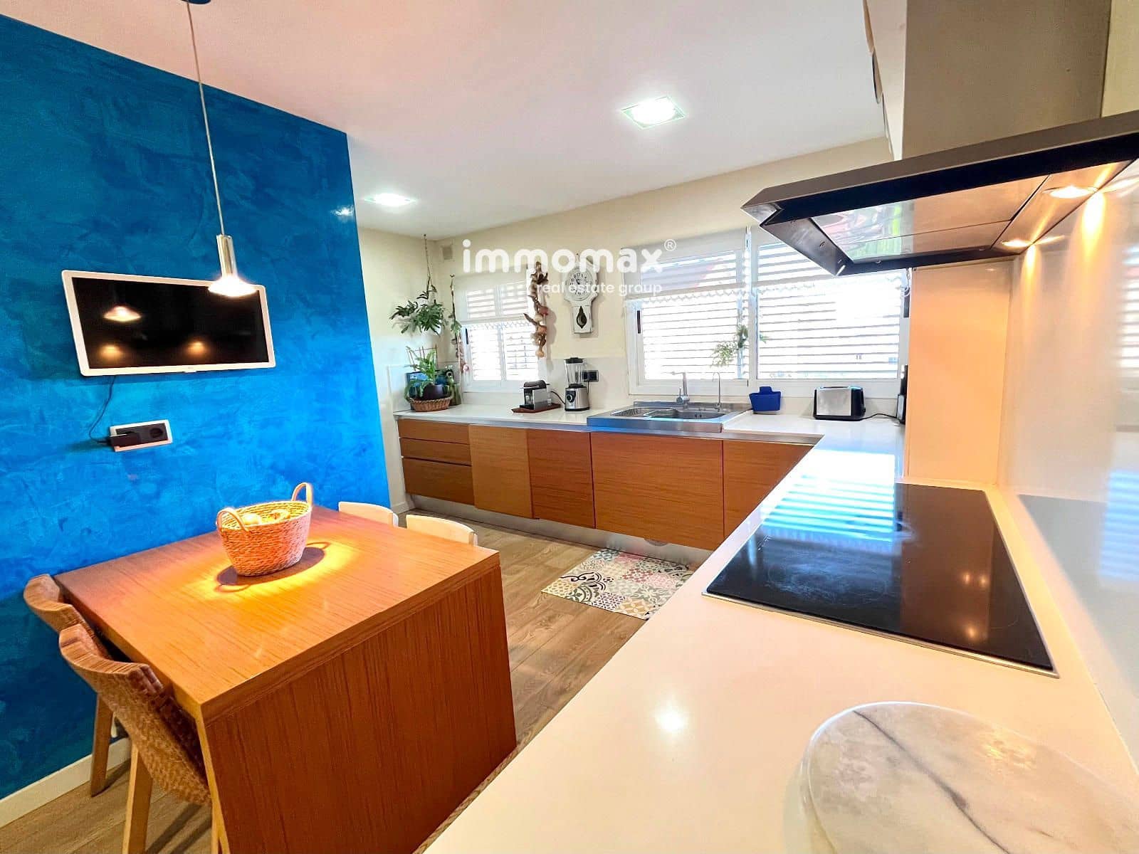 4 bedroom Flat for sale in Vilanova i la Geltru - € 474,000 (Ref: 9618867)