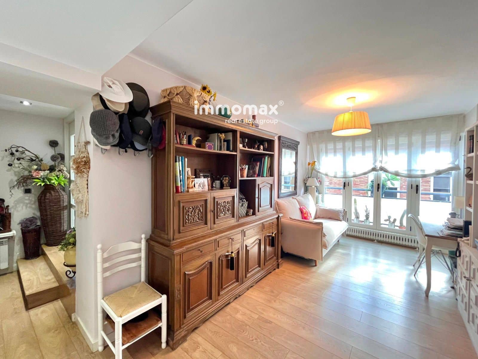 4 bedroom Flat for sale in Vilanova i la Geltru - € 474,000 (Ref: 9618867)