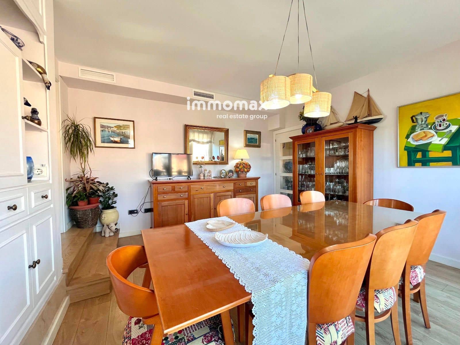 4 bedroom Flat for sale in Vilanova i la Geltru - € 474,000 (Ref: 9618867)