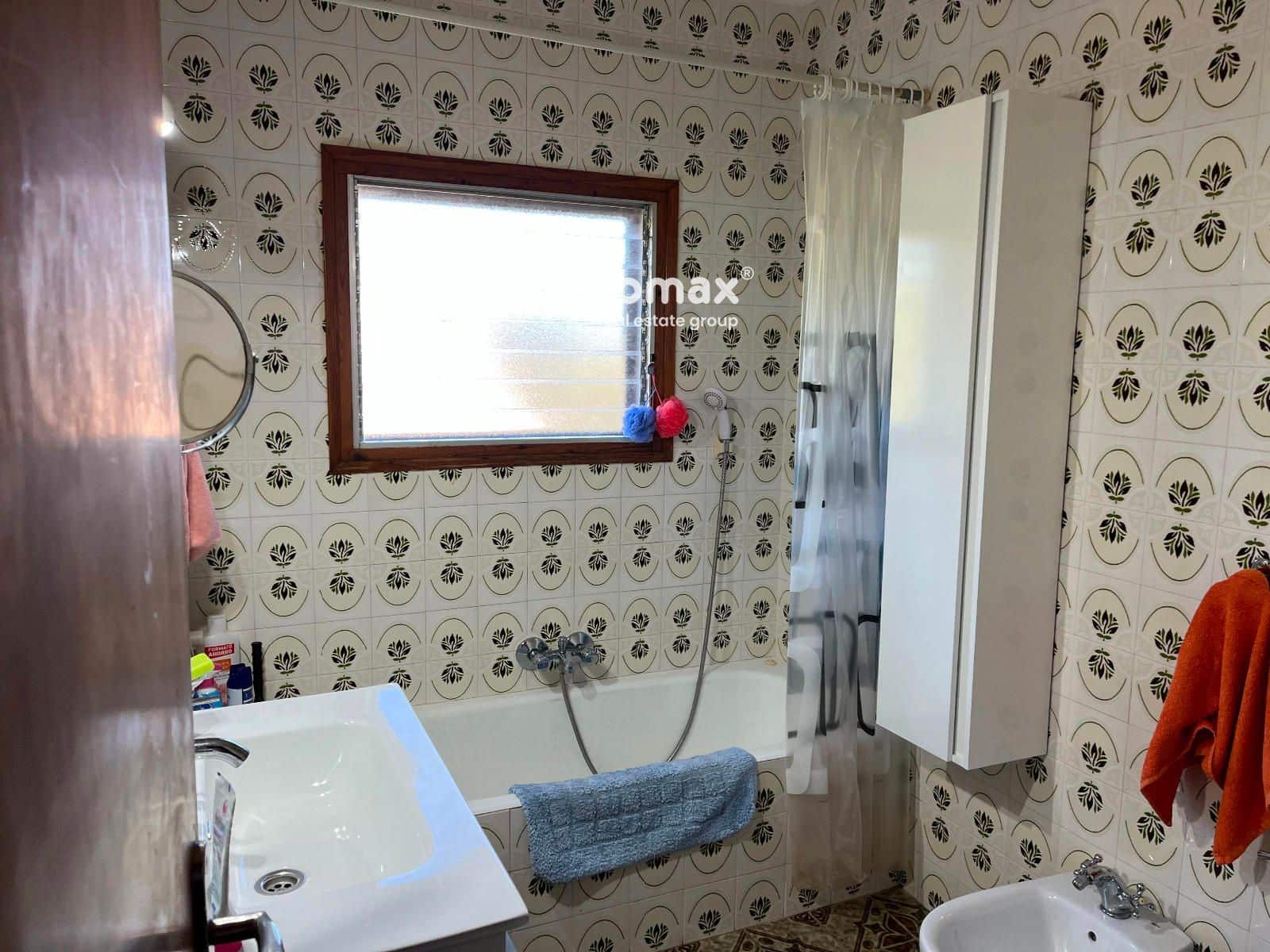 Chalet de 4 habitaciones en Santa Eulàlia de Ronçana en venta con piscina - 349.000 € (Ref: 9622750)