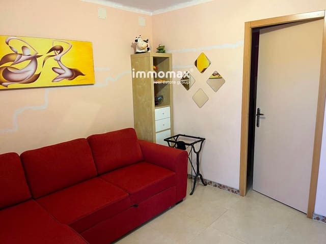 Chalet de 4 habitaciones en Santa Eulàlia de Ronçana en venta con piscina - 349.000 € (Ref: 9622750)