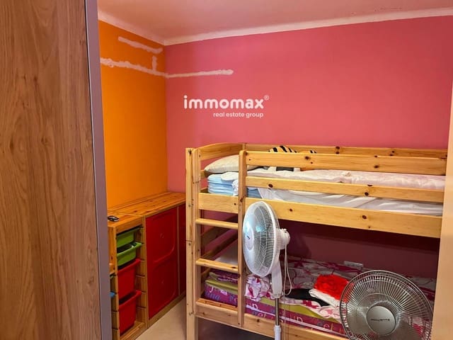 Chalet de 4 habitaciones en Santa Eulàlia de Ronçana en venta con piscina - 349.000 € (Ref: 9622750)